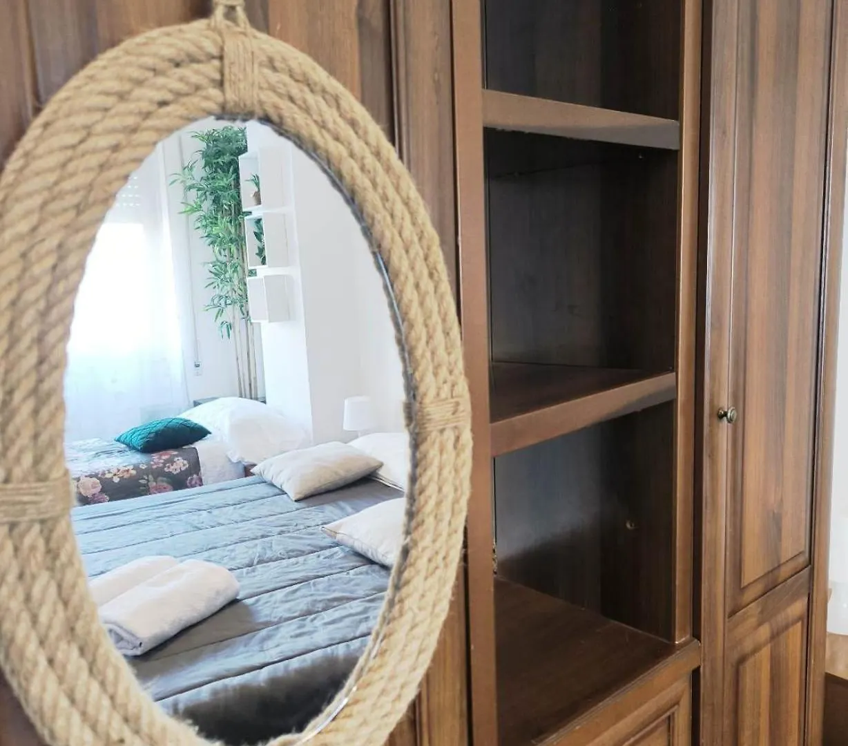 The Italian House In Rome A Pochi Passi Dalla Metro A Appartement
