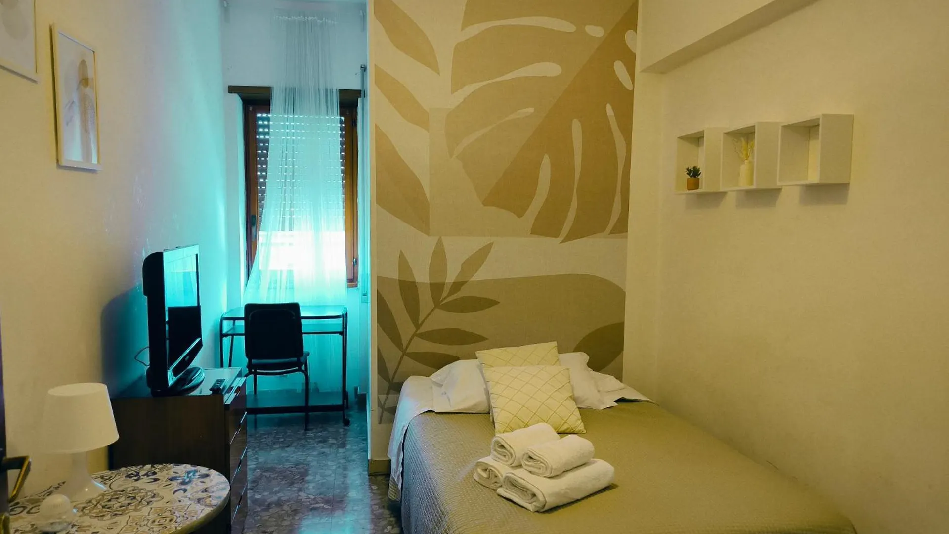 The Italian House In Rome A Pochi Passi Dalla Metro A Italien